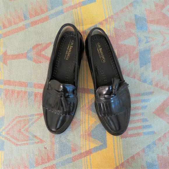 G.H. Bass & Co. Other - G.H. Bass Black Tassel Loafers 10.5D
